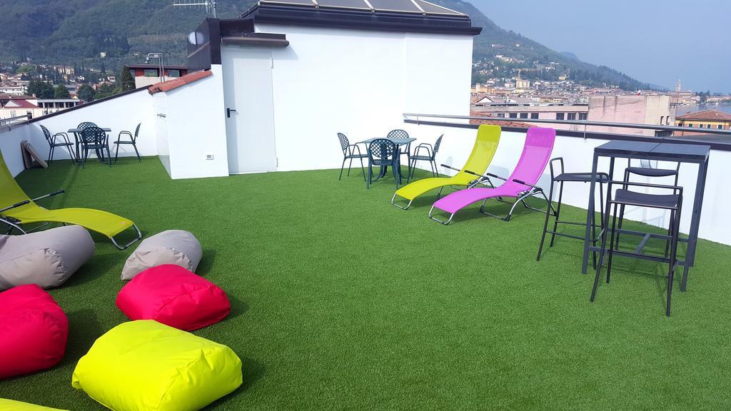Lake Garda Hostel Salò Esterno foto